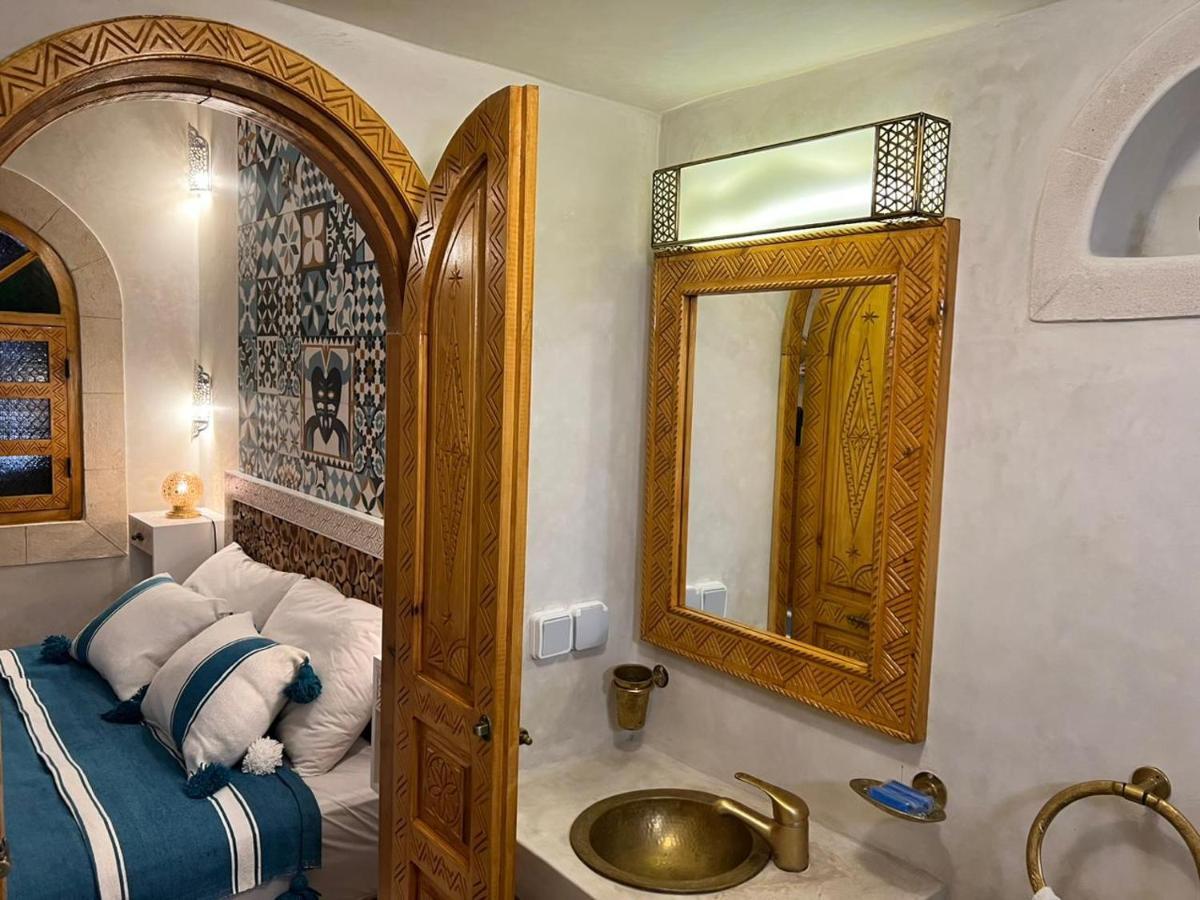 מלון אסאוירה Riad Dar El Hania מראה חיצוני תמונה