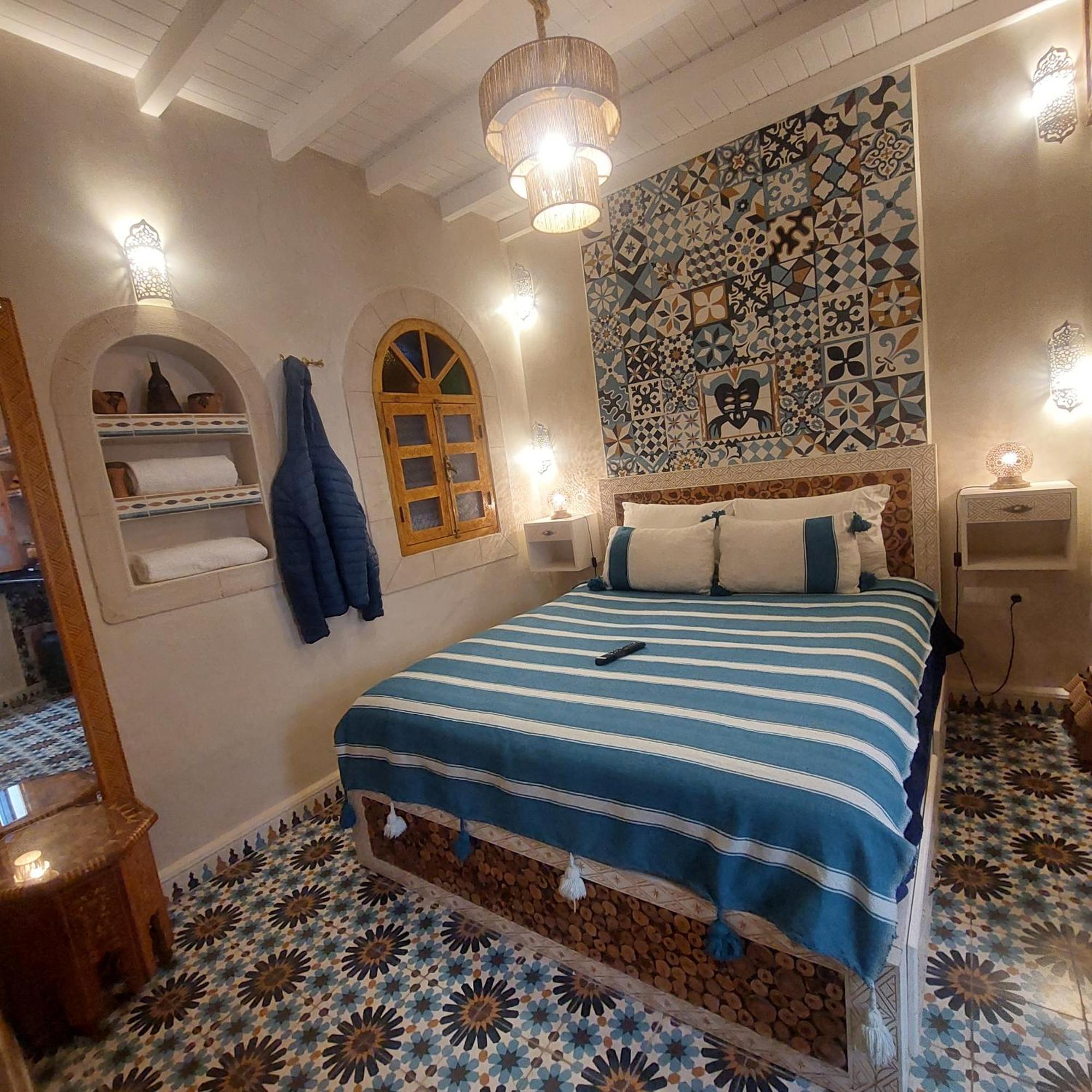 מלון אסאוירה Riad Dar El Hania מראה חיצוני תמונה
